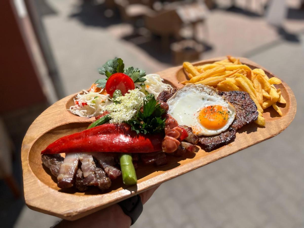 Bed & Breakfast Malom Club Panzio Baja